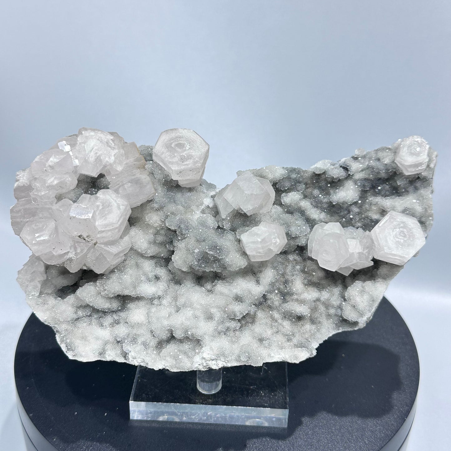 Diamond calcite specimen